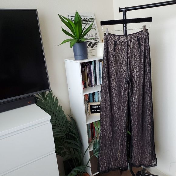 Nasty Gal High Waist Wide Leg Lace Contrast Pants - Picture 4 of 4